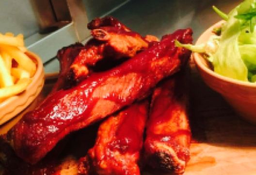 The Black Horse美食图片