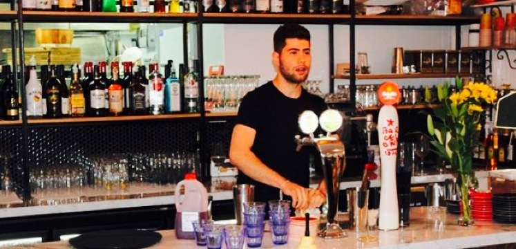 Kuzina Mediterranean Cafe & Bar餐厅图片