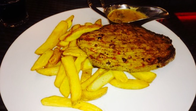 America Grill&Bar Chomutov餐厅图片