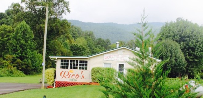 Rico's Pizza & Sub's餐厅图片