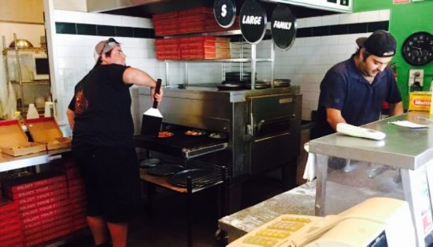 Hole in One Pizza & Pasta餐厅图片