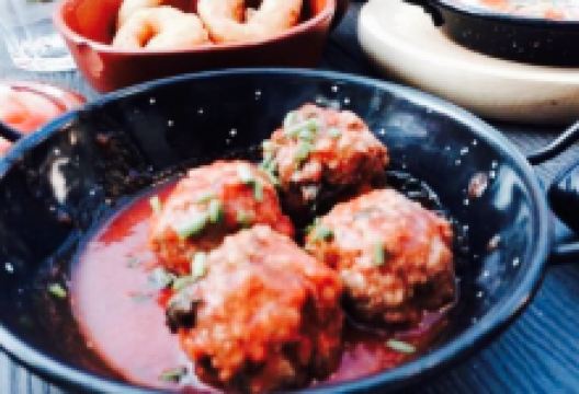 Gusto Y mucho mas美食图片