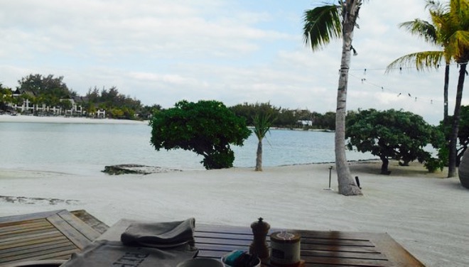 Republik Beach Club & Grill