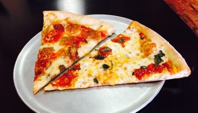 Nonno's Pizzeria and Restaurant餐厅图片