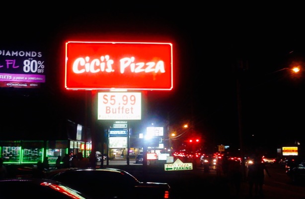 Cicis Pizza