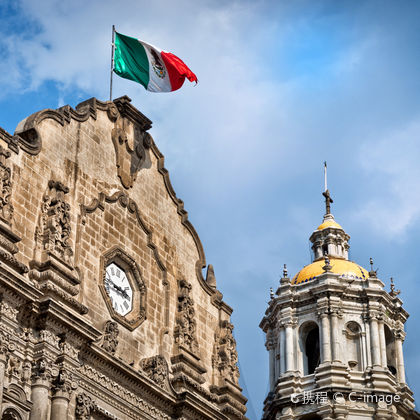 墨西哥城国立人类学博物馆+查普尔特佩克城堡+墨西哥城国家艺术宫+瓜达卢佩圣母大教堂一日游