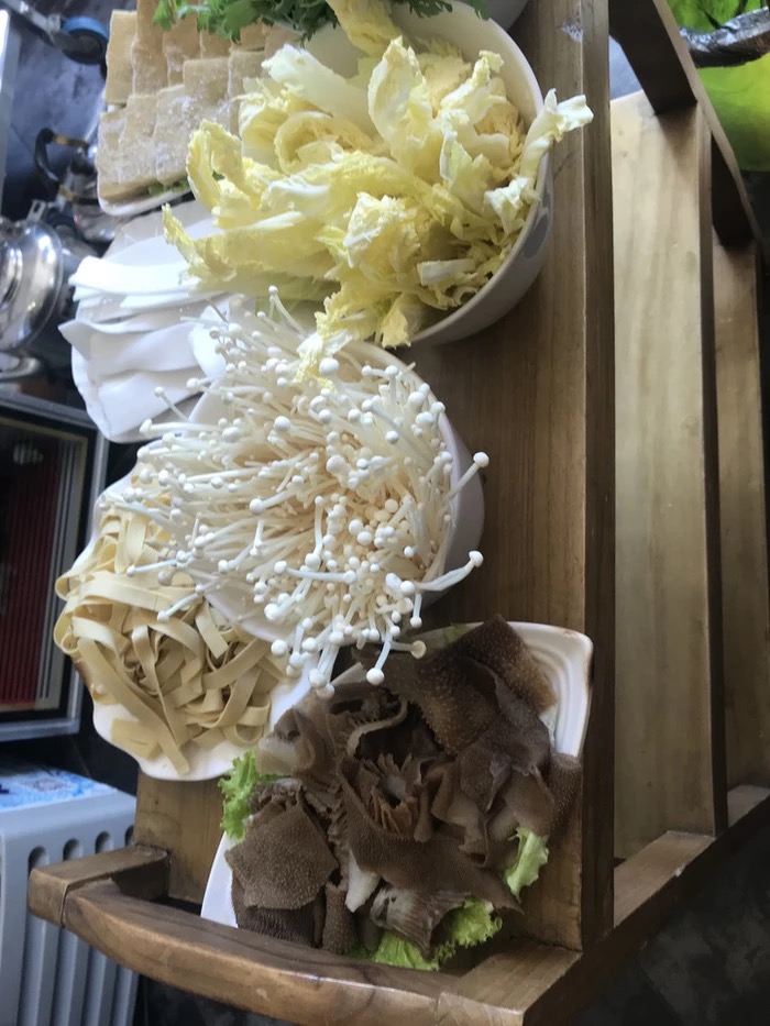 一品石锅鱼火锅