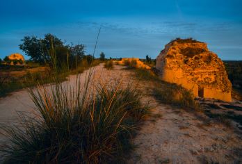 统万城国家考古遗址公园+陕西波浪谷景区一日游【 2人成团】【匈奴文化 长城文化 边塞风情】
