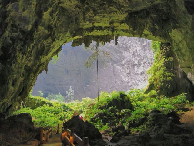 Baimo Cave