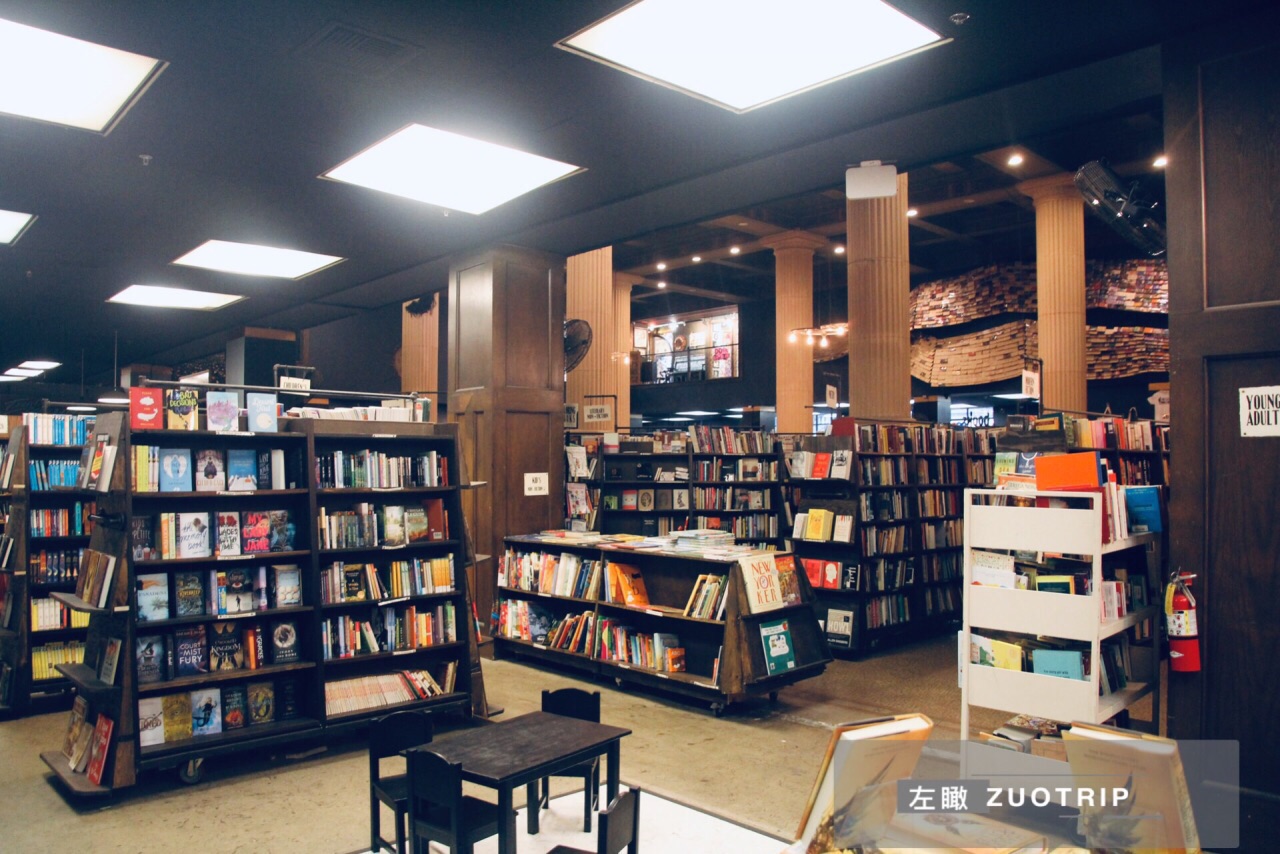 洛杉矶最美书店，怎么拍都觉得不过瘾。