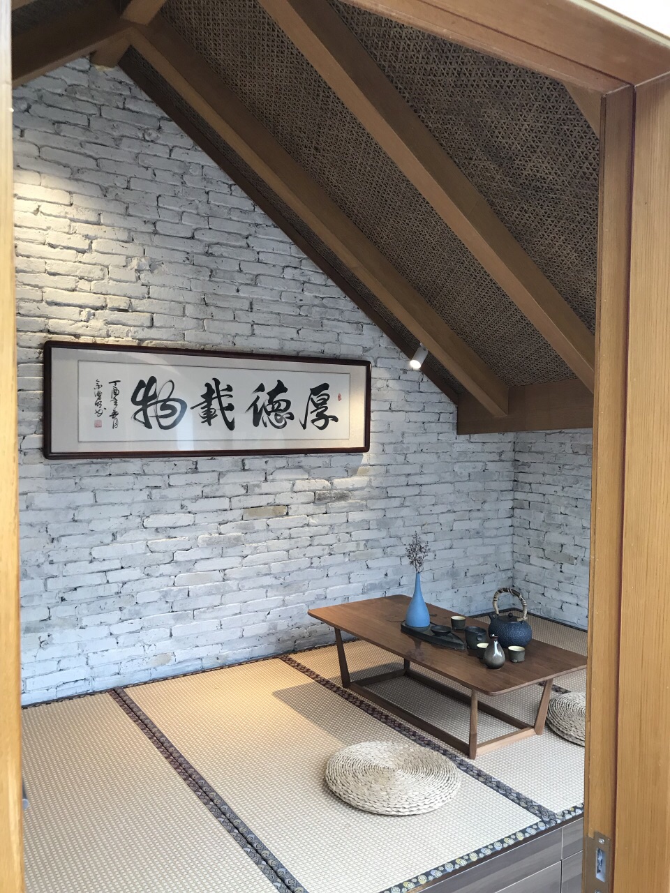龙潭肖村