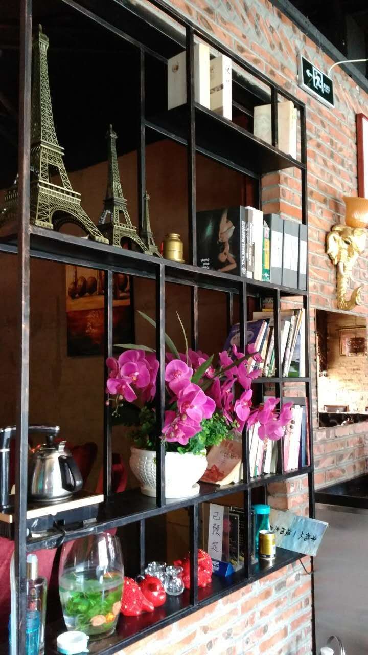 Gallery 4