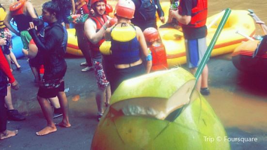 Toekad Rafting