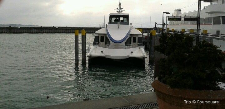 Katamaran Friedrichshafen Konstanz Travel Guidebook Must Visit