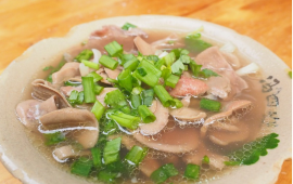 翘脚牛肉