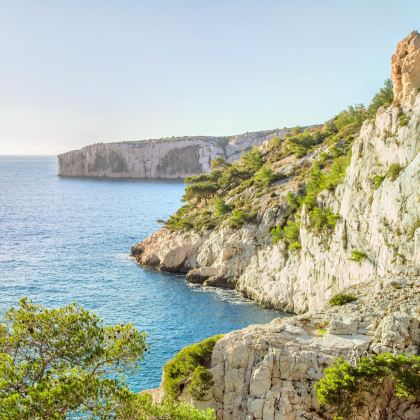 马赛老港+伊夫城堡+Sugiton峡湾+蔚蓝海岸国家公园一日
