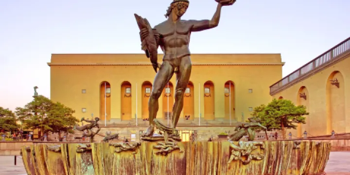 海神波賽東雕塑