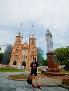 西贡圣母大教堂-胡志明市-缅茨沐