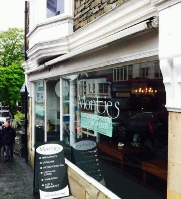 Monties Cafe & Guesthouse餐厅图片