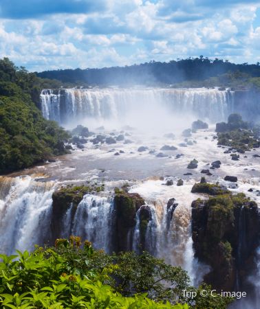 9D8N • 9-Day Private Argentina Tour: Buenos Aires, Perito Moreno Glacier and Iguazu Falls