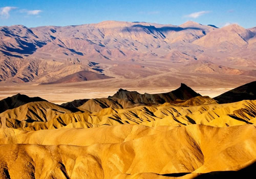死亡谷国家公园 (Death Valley National Park)  死亡谷国家公园是挑战人类