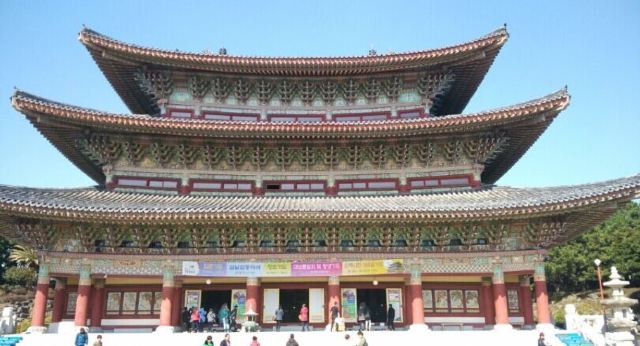 Yakchunsa Temple