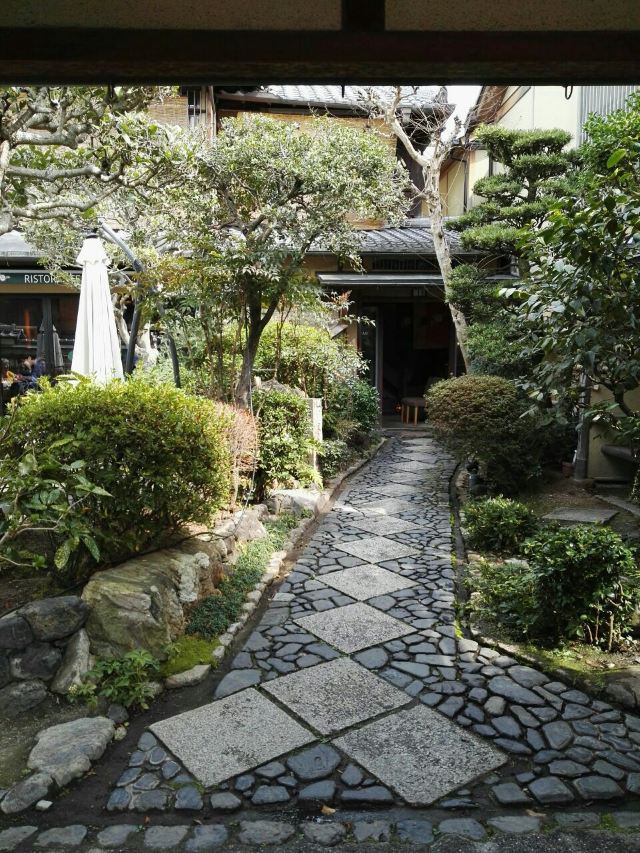 Kiyomizu-dera Temple