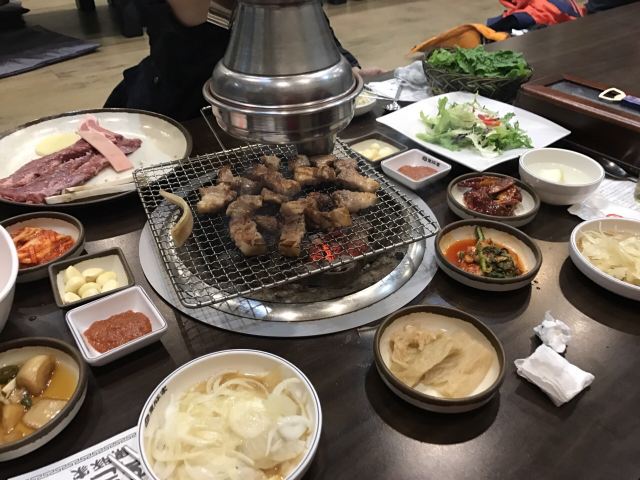 Black Dolphin House (Jeju Main Store)