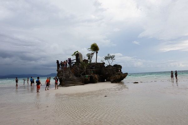 Willy's Rock Formation