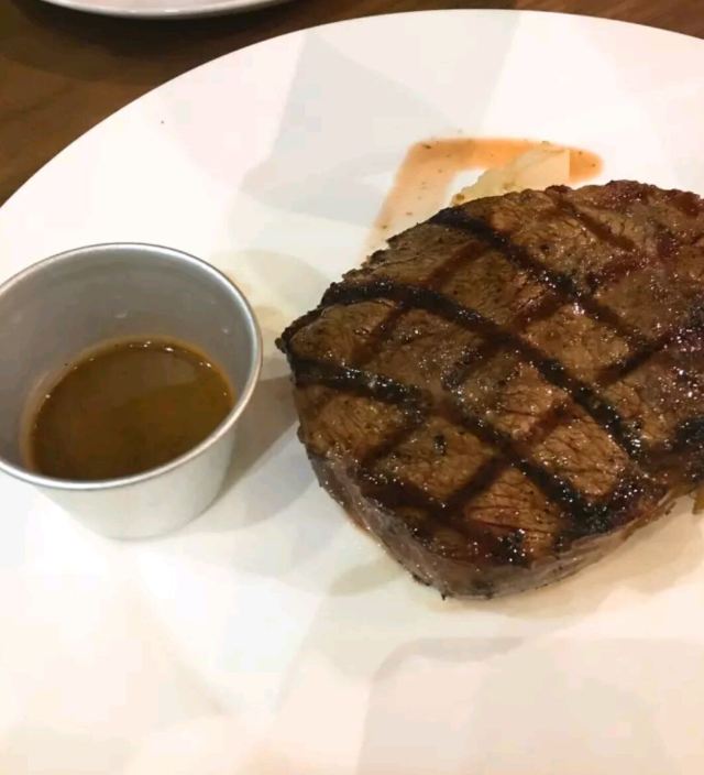 Junior's Restaurant (45th Street NYC)