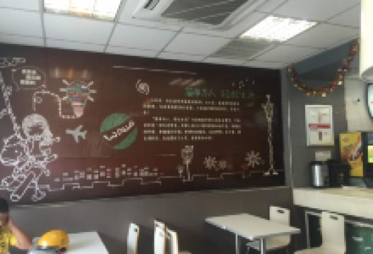 华莱士·全鸡汉堡(淮阳店)美食图片