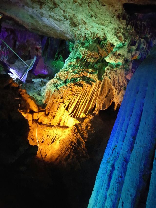 White Cloud Cave of Mount Kong