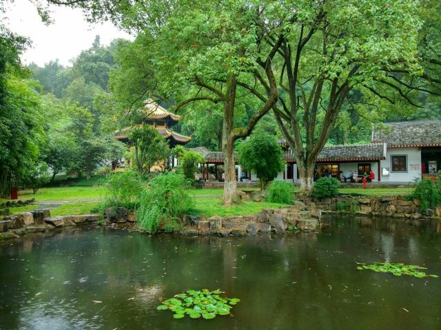 岳麓山