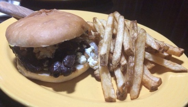 Edwards Restaurant and Lounge餐厅图片