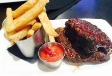 Bokamper's Sports Bar & Grill美食图片