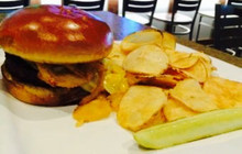Holidays Pub and Grill餐厅图片