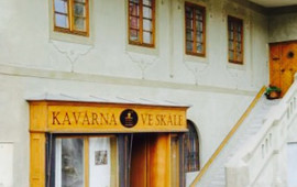 Kavarna ve Skale