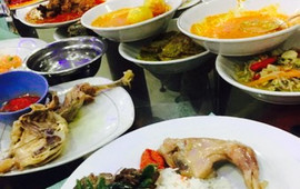 Rumah Makan Pak Datuk