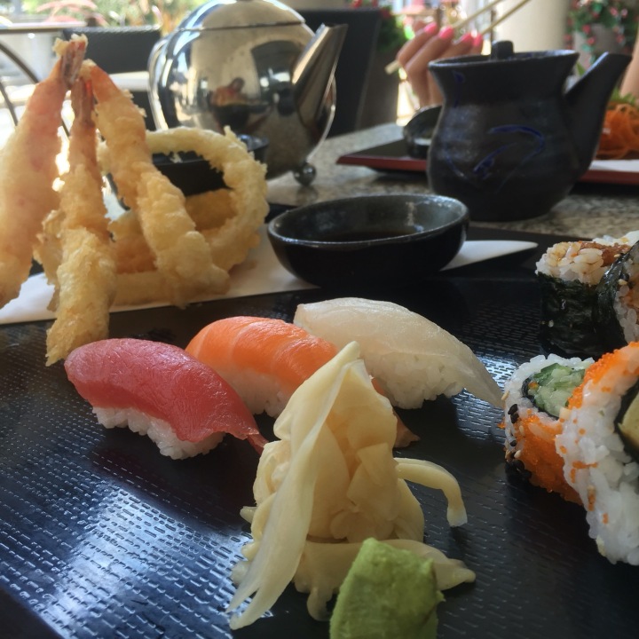 Niji Sushi Bar Et Restaurant餐厅图片