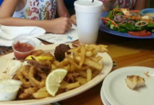 Sharkey's Pub & Galley Restaurant美食图片