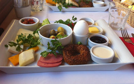 Petek Cafe