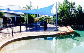 Yasi Bar and Grill