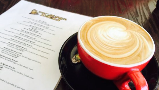 Cafe Brass Bell餐厅图片