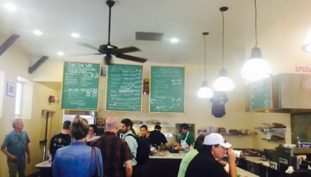 Three Pickles Sub Sandwiches餐厅图片