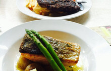Tea Gardens Hotel Bistro餐厅图片
