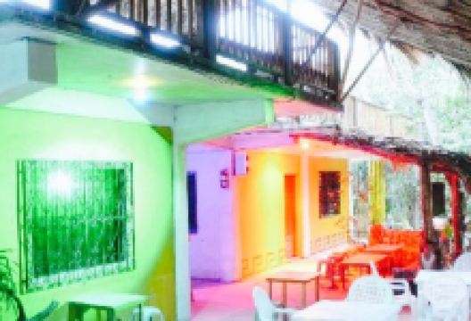 Cave Garden Cafe美食图片