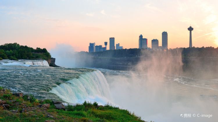 10-Day Eastern Canada Tour from New York·Watkins Glen State Park, Niagara Falls, Toronto, Ottawa, Montreal, Quebec City, Philadelphia, Washington, D.C | EWR Airport Free Pick-up