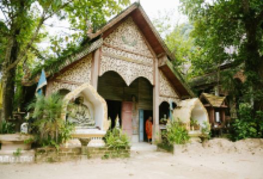 湄坎蓬瀑布景点图片