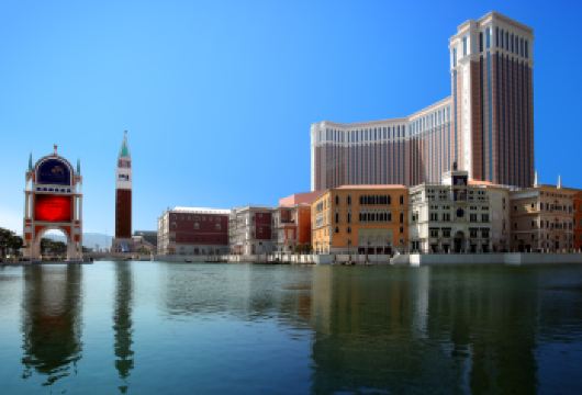 春节澳门小团一日深度游 珠海往返 20人团 赠蛋挞【大三巴牌坊/大炮台/恋爱巷/，深度游玩 路环圣方济各教堂，探秘澳门后花园】