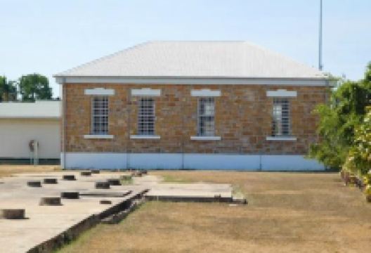 芬尼湾监狱景点图片